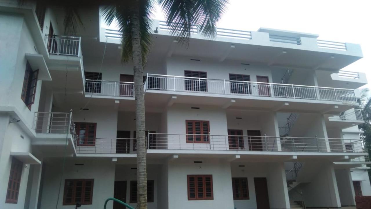 Wayanad Biriyomz Residency, Kalpatta, Low Cost Rooms And Deluxe Apartment Экстерьер фото
