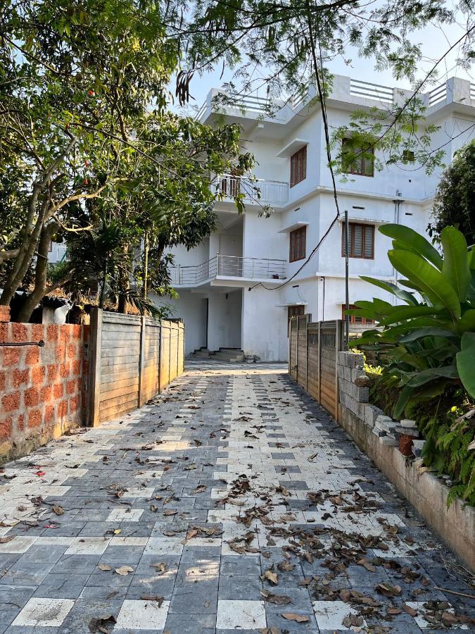Wayanad Biriyomz Residency, Kalpatta, Low Cost Rooms And Deluxe Apartment Экстерьер фото